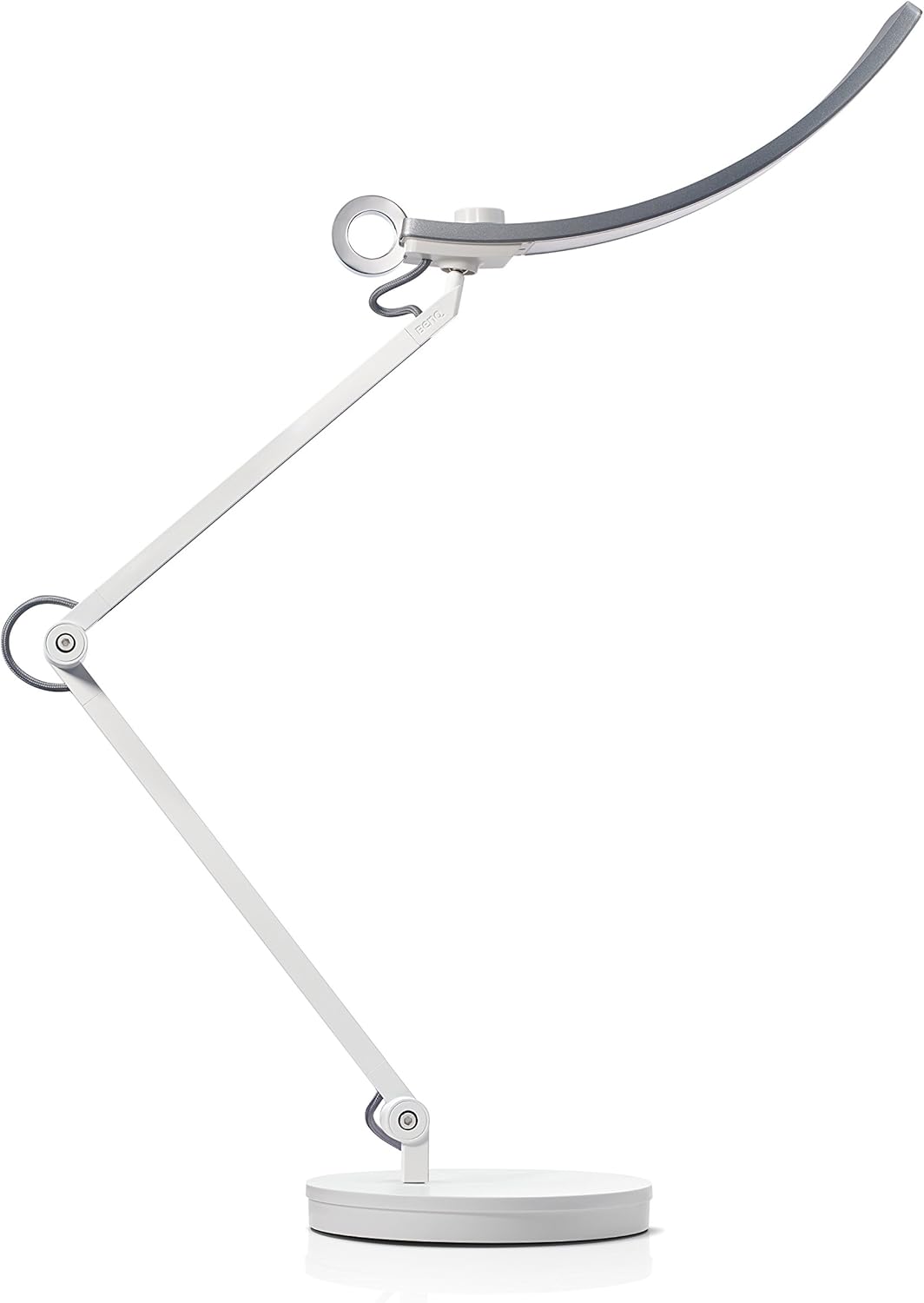 LED Desk Lamp with Auto-Dimming Q3105