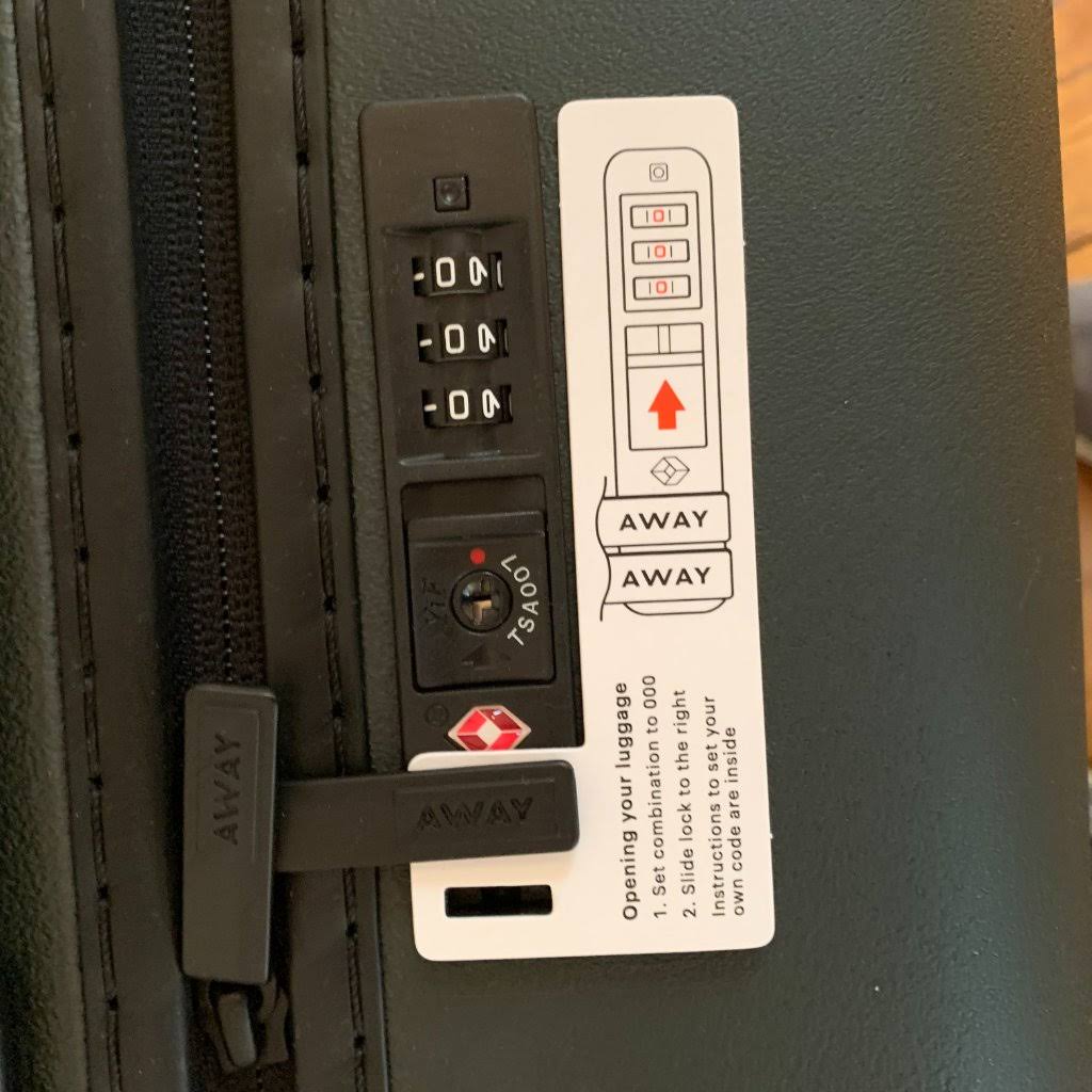 Green Carry-On with Built-in Battery G535