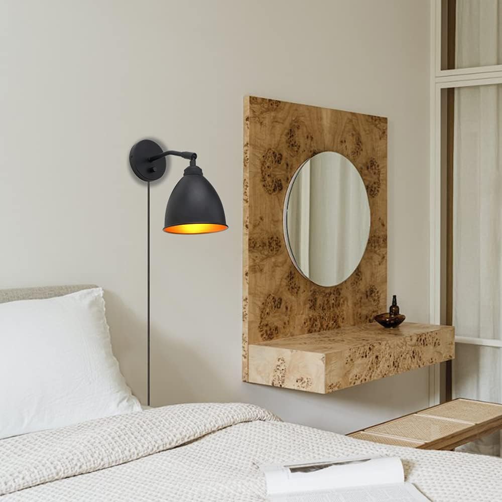 Vintage Plug in Wall Sconce O190