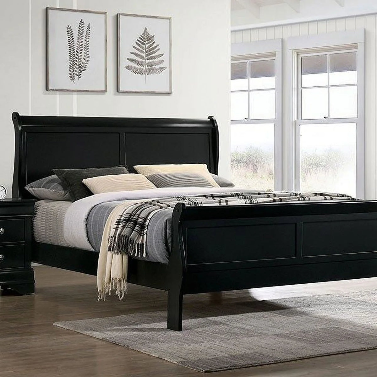 1pc Eastern King Size Black Solid Wood Bedframe H4372