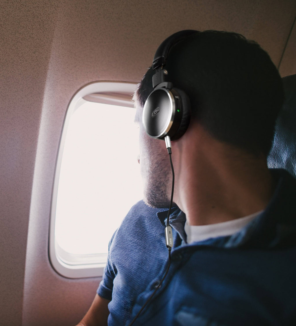 Black Noise-Canceling On-Ear Headphones G272