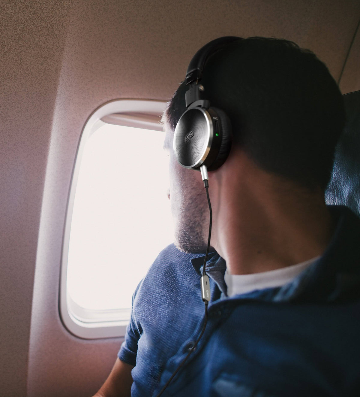 Black Noise-Canceling On-Ear Headphones G272