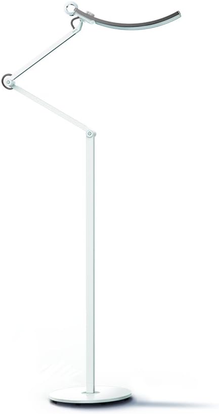 LED Desk Lamp with Auto-Dimming Q3105
