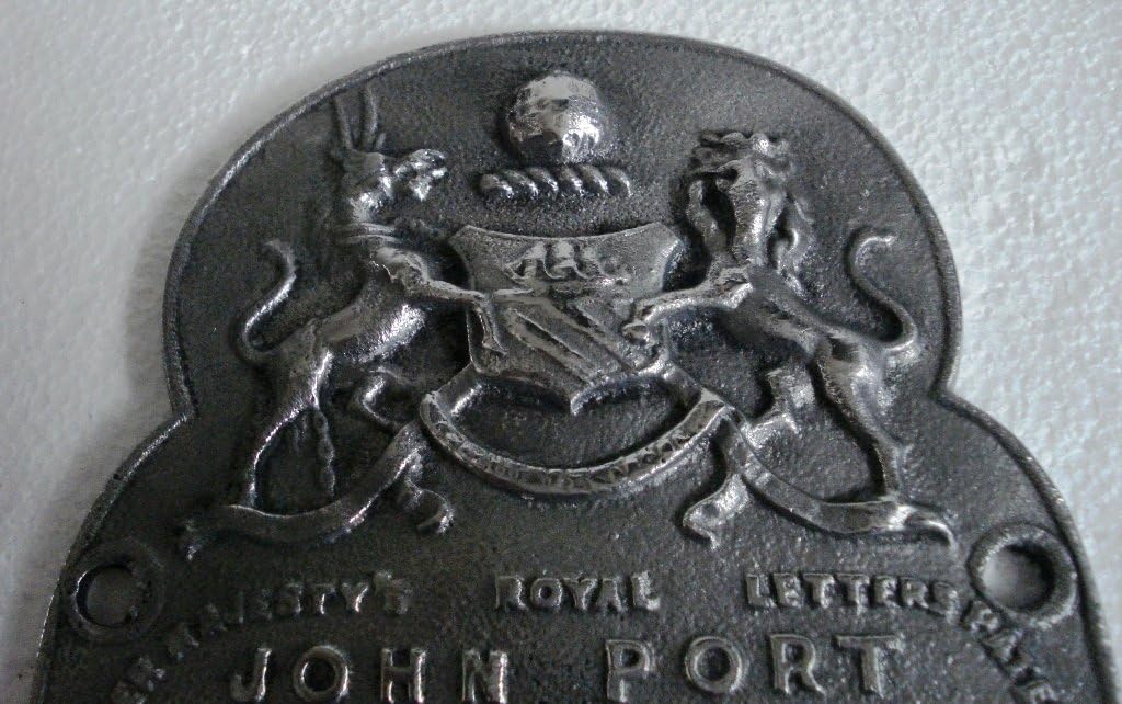 Antique Style Cast Wall Plaque Plate Pack of 2 F7444