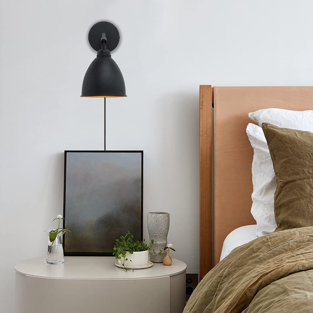 Vintage Plug in Wall Sconce O190