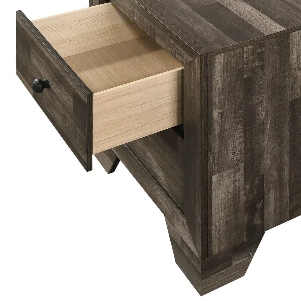 3pc Queen Size Platform Bedroom Set H745