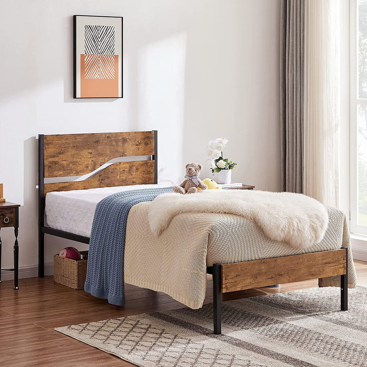 Twin Size Wood Headboard Platform Bed Frame S79150