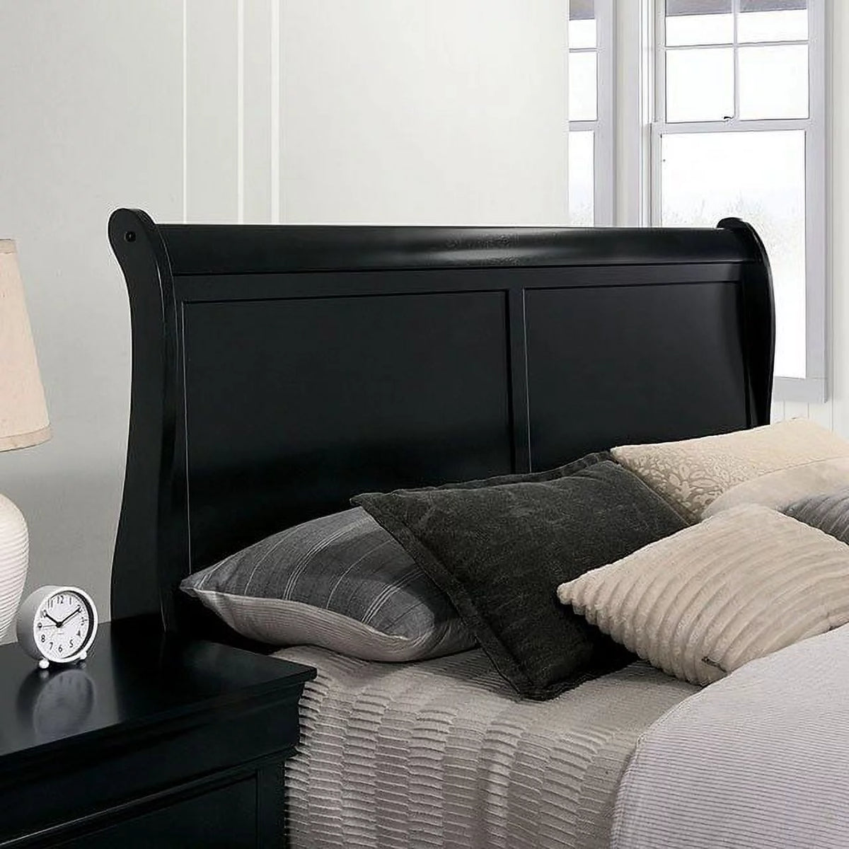 1pc Eastern King Size Black Solid Wood Bedframe H4372