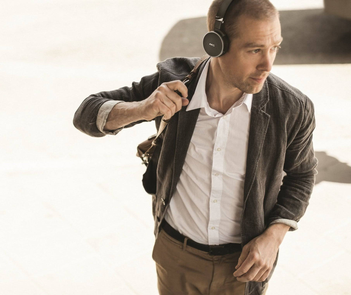 Black Noise-Canceling On-Ear Headphones G272