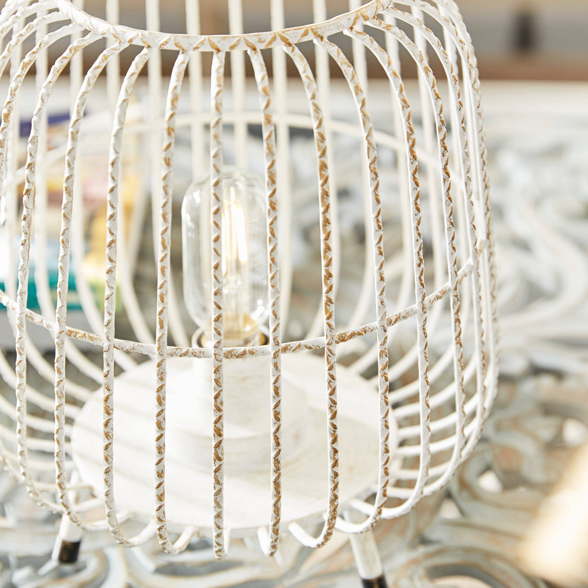 White Decorative Metal Lantern K6500