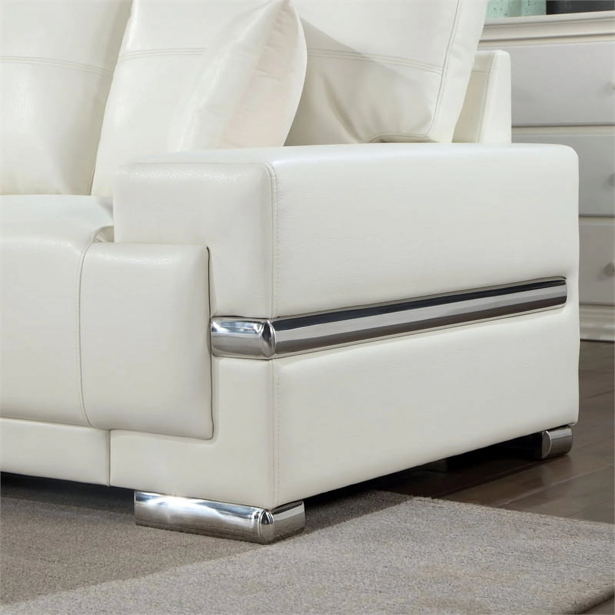 White Faux Leather Sectional with Ottoman G4904
